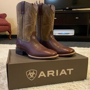 Men’s ARIAT Valor Ultra Cowboy Boots